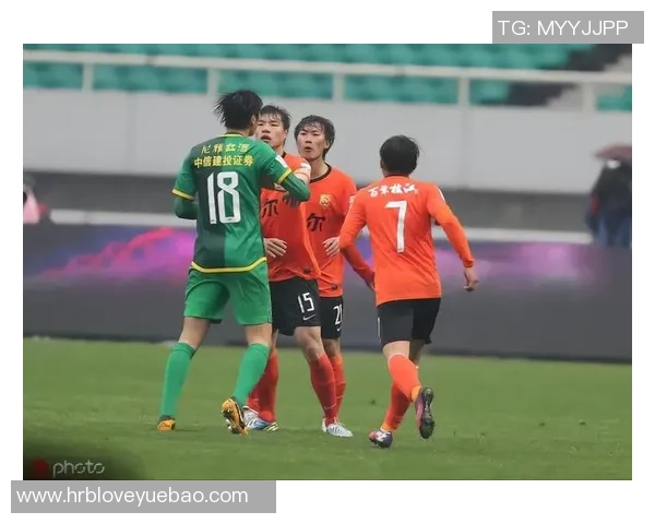 武汉足球队中路突破革新探索与战术分析全景报告